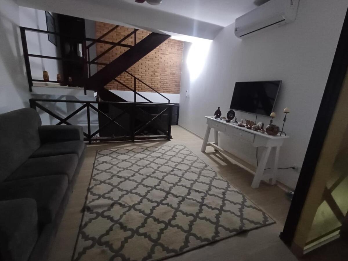 Triplex - Ar Condicionado - Roupas De Cama - Piscina - Churrasqueira - Wifi *